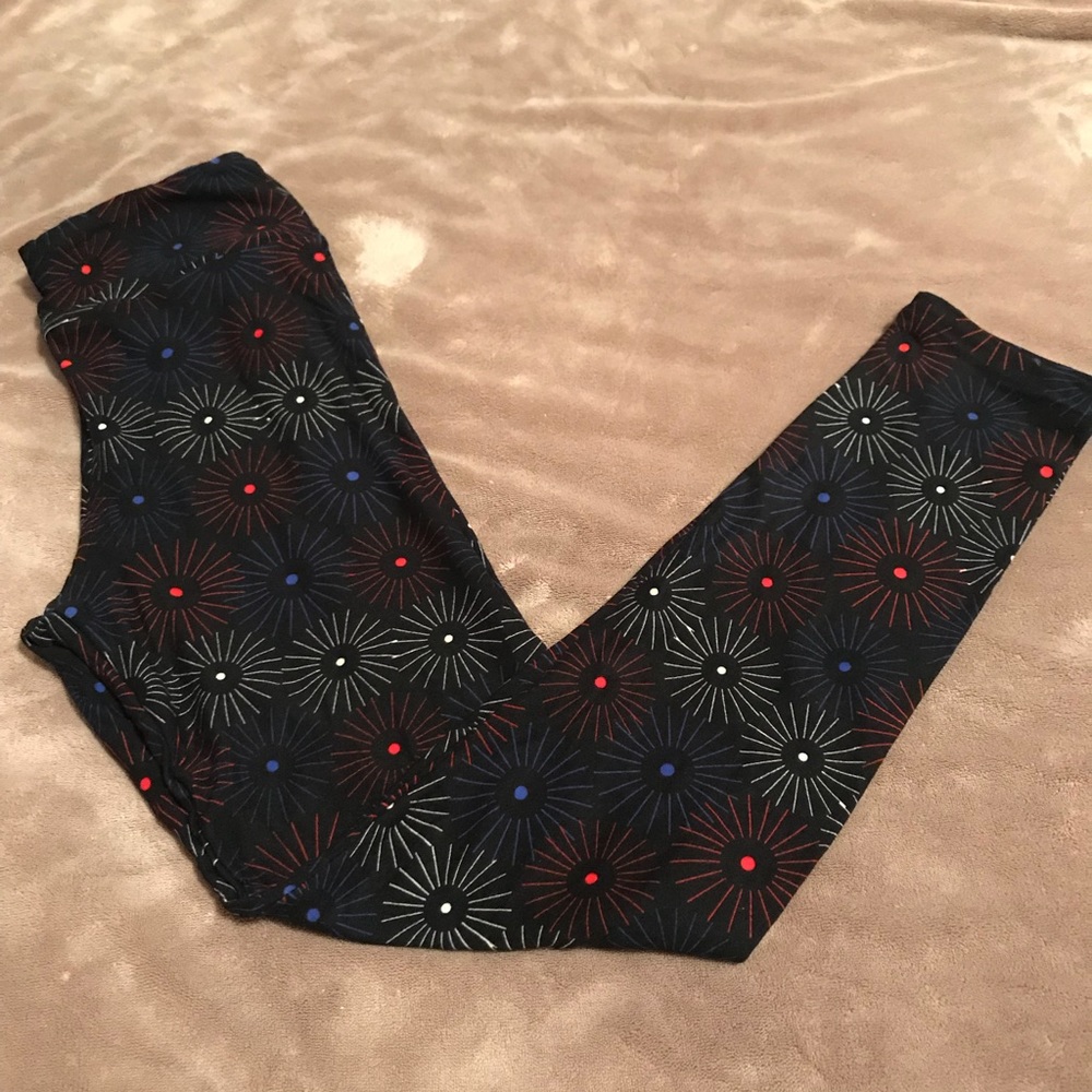 NWOT LulaRoe OS 4th of July Leggings